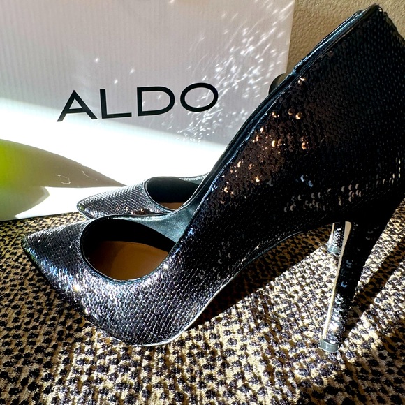 BLACK SEQUIN HEELS - Picture 9 of 10